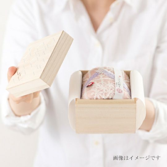 今治謹製　千歳はんかち　木箱入り　タオルハンカチ1枚　HK1017　ピンク　（今治産）のイメージ