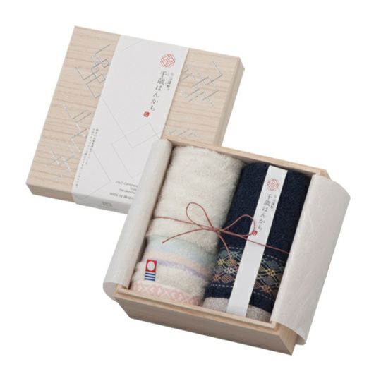  今治謹製　千歳はんかち　木箱入り　タオルハンカチ2枚セット　HK2017　アイボリー　（今治産）