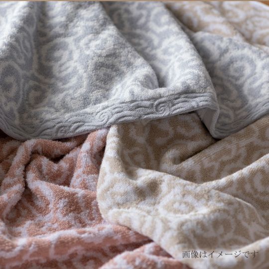 今治謹製　紋織タオル　木箱入り　フェイスタオル2枚・ウォッシュタオル１枚セット 　IM7725　ピンク(今治製)のイメージ