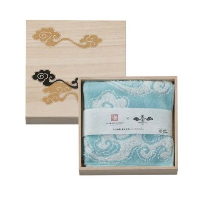 今治謹製　雲母唐長（KIRA KARACHO)ハンカチタオル　木箱入り　ハンカチタオル１枚　KK1221　ブルー（天平大雲）（今治製）