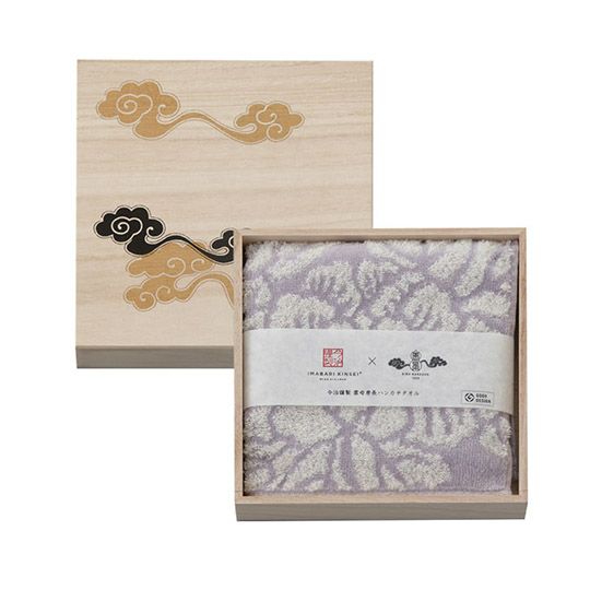 今治謹製　雲母唐長（KIRA KARACHO)ハンカチタオル　木箱入り　ハンカチタオル１枚　KK1224　パープル（大牡丹）（今治製）