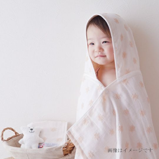 今治謹製 First towel　フード付きバスポンチョの使用イメージ