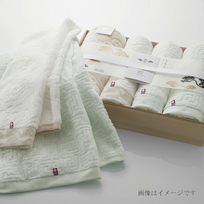 今治謹製 雲母唐長（KIRA KARACHO)タオル 木箱入り コンパクト